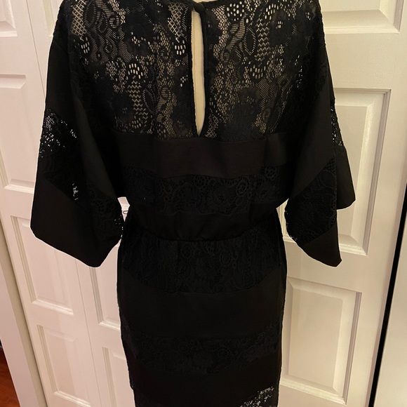 Dress - Picture 4 of 4